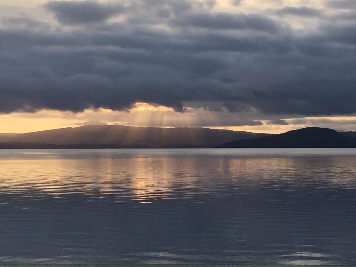 Tranquility Lakefront Rotorua Luaran gambar